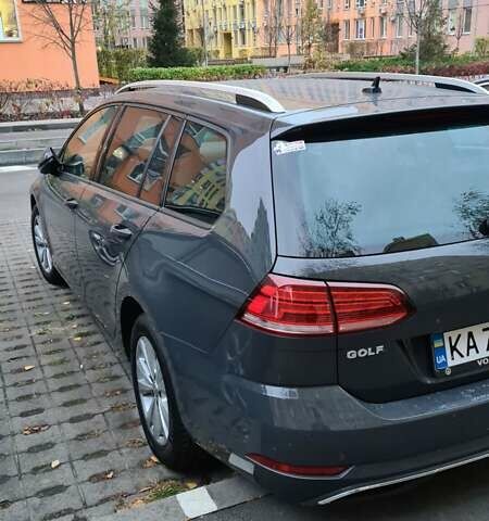 Серый Фольксваген Гольф, объемом двигателя 1.6 л и пробегом 140 тыс. км за 16500 $, фото 4 на Automoto.ua