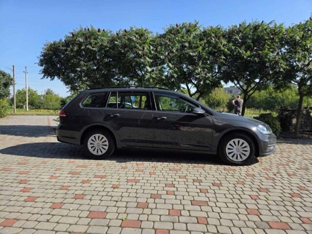 Серый Фольксваген Гольф, объемом двигателя 1.6 л и пробегом 239 тыс. км за 11900 $, фото 2 на Automoto.ua