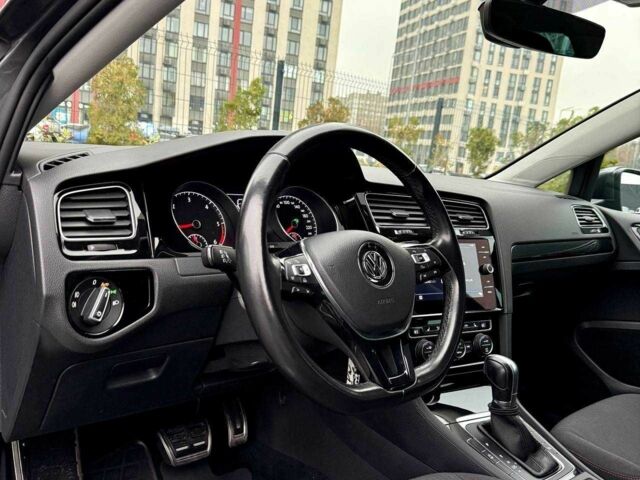 Серый Фольксваген Гольф, объемом двигателя 1.6 л и пробегом 149 тыс. км за 14600 $, фото 18 на Automoto.ua