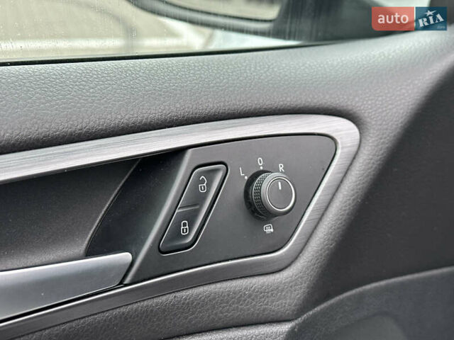 Серый Фольксваген Гольф, объемом двигателя 1.8 л и пробегом 100 тыс. км за 12700 $, фото 54 на Automoto.ua