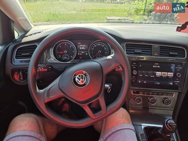Серый Фольксваген Гольф, объемом двигателя 1.6 л и пробегом 238 тыс. км за 11200 $, фото 21 на Automoto.ua