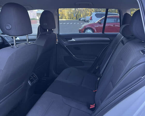 Сірий Фольксваген Гольф, об'ємом двигуна 1.8 л та пробігом 137 тис. км за 13500 $, фото 26 на Automoto.ua