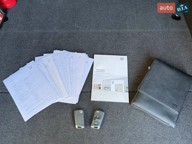 Сірий Фольксваген Гольф, об'ємом двигуна 1.6 л та пробігом 286 тис. км за 15000 $, фото 68 на Automoto.ua