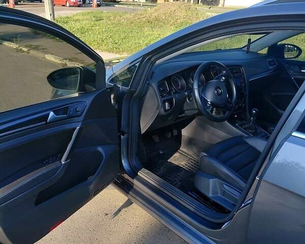 Сірий Фольксваген Гольф, об'ємом двигуна 1.97 л та пробігом 236 тис. км за 16000 $, фото 4 на Automoto.ua