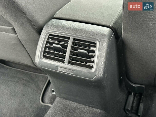 Серый Фольксваген Гольф, объемом двигателя 1.8 л и пробегом 100 тыс. км за 12700 $, фото 39 на Automoto.ua