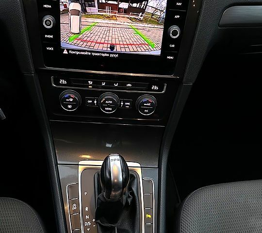 Серый Фольксваген Гольф, объемом двигателя 1.6 л и пробегом 210 тыс. км за 14500 $, фото 8 на Automoto.ua