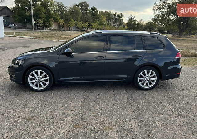 Серый Фольксваген Гольф, объемом двигателя 1.6 л и пробегом 299 тыс. км за 13000 $, фото 8 на Automoto.ua