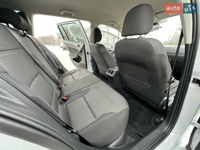 Серый Фольксваген Гольф, объемом двигателя 1.8 л и пробегом 100 тыс. км за 12700 $, фото 38 на Automoto.ua