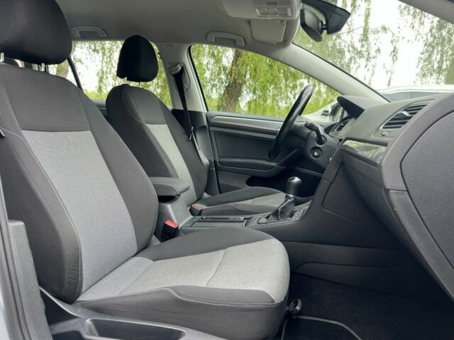 Сірий Фольксваген Гольф, об'ємом двигуна 1.6 л та пробігом 237 тис. км за 10900 $, фото 22 на Automoto.ua