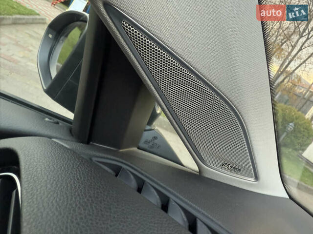 Серый Фольксваген Гольф, объемом двигателя 1.6 л и пробегом 221 тыс. км за 13950 $, фото 31 на Automoto.ua