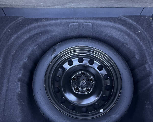 Сірий Фольксваген Гольф, об'ємом двигуна 1.8 л та пробігом 137 тис. км за 13500 $, фото 35 на Automoto.ua