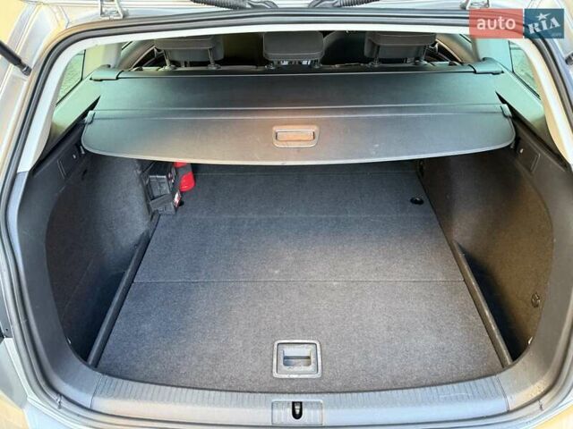 Сірий Фольксваген Гольф, об'ємом двигуна 1.6 л та пробігом 286 тис. км за 15000 $, фото 63 на Automoto.ua