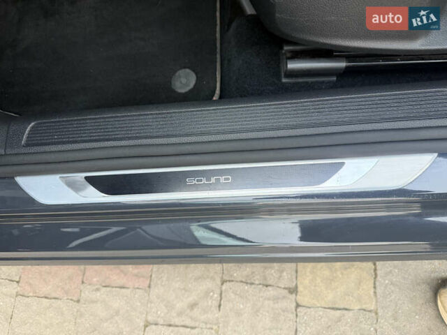 Серый Фольксваген Гольф, объемом двигателя 1.6 л и пробегом 221 тыс. км за 13950 $, фото 36 на Automoto.ua