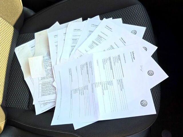 Серый Фольксваген Гольф, объемом двигателя 1.6 л и пробегом 239 тыс. км за 11900 $, фото 9 на Automoto.ua