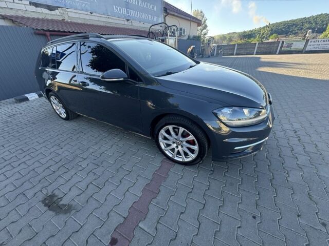 Серый Фольксваген Гольф, объемом двигателя 1.6 л и пробегом 280 тыс. км за 12200 $, фото 4 на Automoto.ua