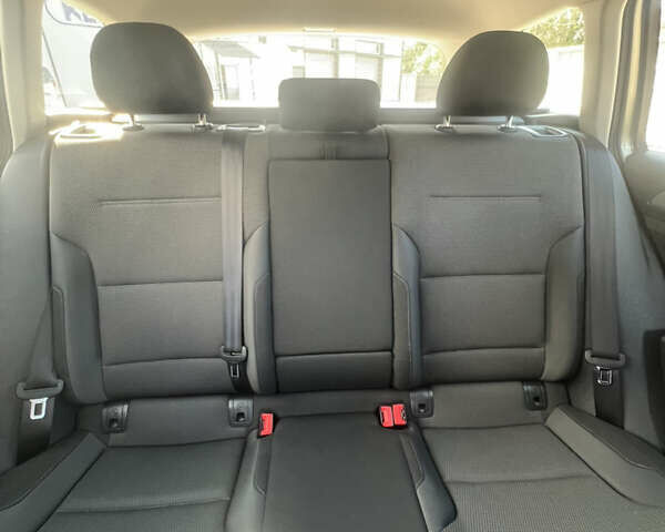 Серый Фольксваген Гольф, объемом двигателя 1.8 л и пробегом 105 тыс. км за 12800 $, фото 24 на Automoto.ua