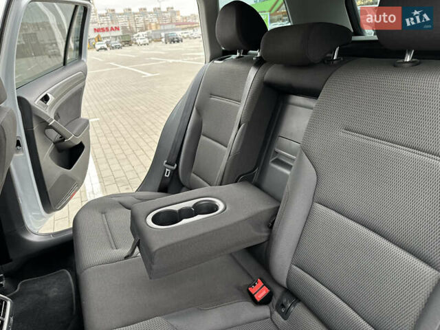 Серый Фольксваген Гольф, объемом двигателя 1.8 л и пробегом 100 тыс. км за 12700 $, фото 33 на Automoto.ua