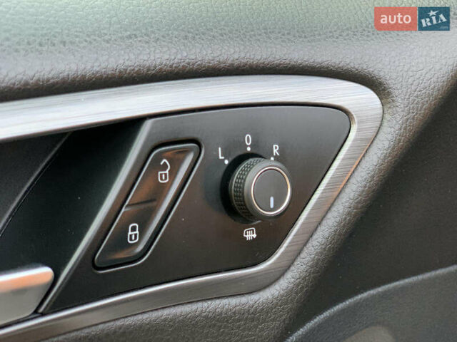 Фольксваген Гольф 2017 в Дрогобыче на Automoto.ua Серый Фольксваген Гольф, объемом двигателя 1.8 л и пробегом 108 тыс. км за 12500 $, фото 30 на Automoto.ua