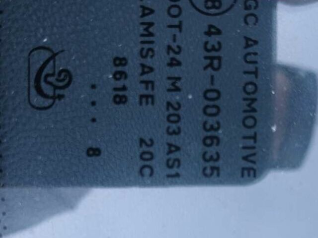 Серый Фольксваген Гольф, объемом двигателя 1.6 л и пробегом 290 тыс. км за 11699 $, фото 3 на Automoto.ua