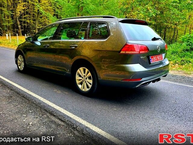 Серый Фольксваген Гольф, объемом двигателя 1.6 л и пробегом 235 тыс. км за 13900 $, фото 3 на Automoto.ua