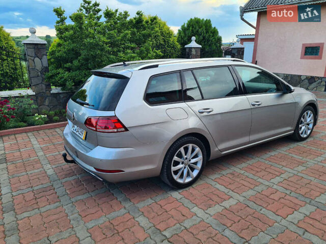 Серый Фольксваген Гольф, объемом двигателя 1.6 л и пробегом 220 тыс. км за 13600 $, фото 2 на Automoto.ua