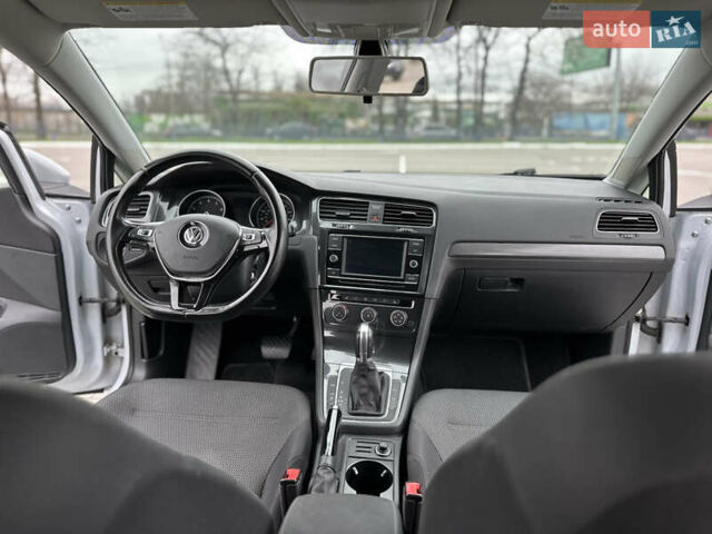 Серый Фольксваген Гольф, объемом двигателя 1.8 л и пробегом 100 тыс. км за 12700 $, фото 41 на Automoto.ua