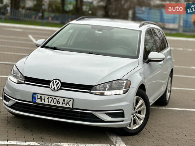 Серый Фольксваген Гольф, объемом двигателя 1.8 л и пробегом 100 тыс. км за 12700 $, фото 8 на Automoto.ua