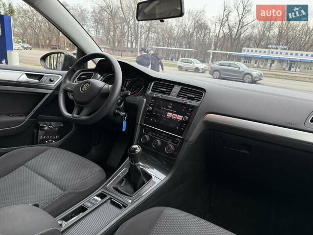 Сірий Фольксваген Гольф, об'ємом двигуна 1.6 л та пробігом 239 тис. км за 12000 $, фото 17 на Automoto.ua