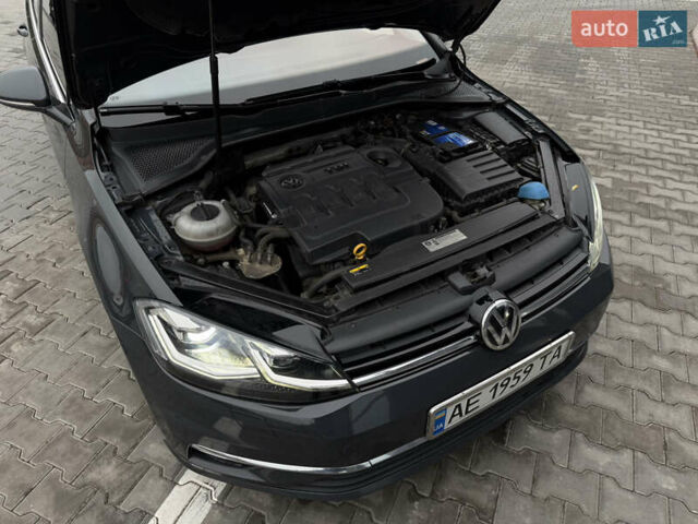Серый Фольксваген Гольф, объемом двигателя 1.97 л и пробегом 328 тыс. км за 15600 $, фото 52 на Automoto.ua
