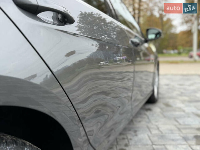 Серый Фольксваген Гольф, объемом двигателя 1.6 л и пробегом 253 тыс. км за 12700 $, фото 18 на Automoto.ua