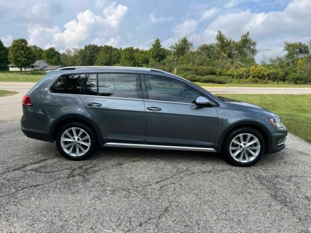 Серый Фольксваген Гольф, объемом двигателя 1.8 л и пробегом 50 тыс. км за 8000 $, фото 7 на Automoto.ua