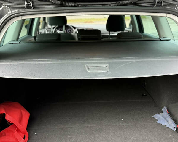 Серый Фольксваген Гольф, объемом двигателя 1.6 л и пробегом 253 тыс. км за 12700 $, фото 39 на Automoto.ua