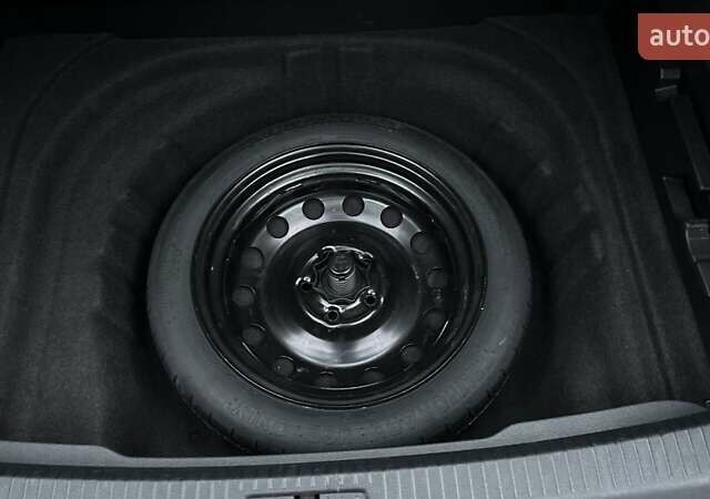 Сірий Фольксваген Гольф, об'ємом двигуна 1.6 л та пробігом 210 тис. км за 14500 $, фото 23 на Automoto.ua