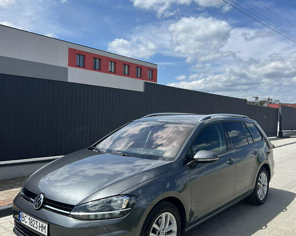 Серый Фольксваген Гольф, объемом двигателя 1.6 л и пробегом 196 тыс. км за 13500 $, фото 2 на Automoto.ua