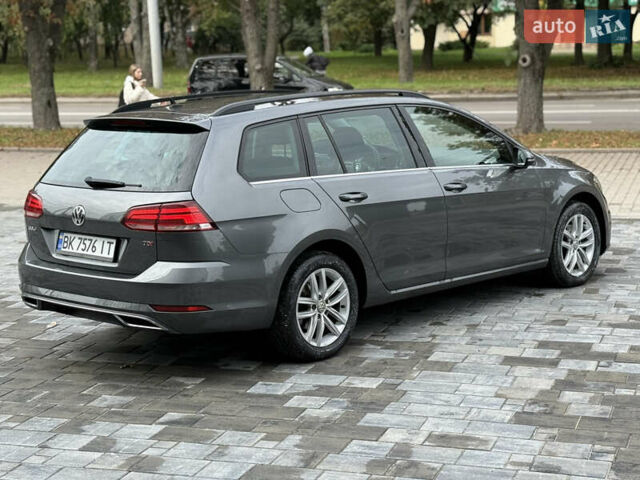 Серый Фольксваген Гольф, объемом двигателя 1.6 л и пробегом 253 тыс. км за 12700 $, фото 16 на Automoto.ua