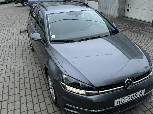 Серый Фольксваген Гольф, объемом двигателя 1.6 л и пробегом 210 тыс. км за 14500 $, фото 2 на Automoto.ua