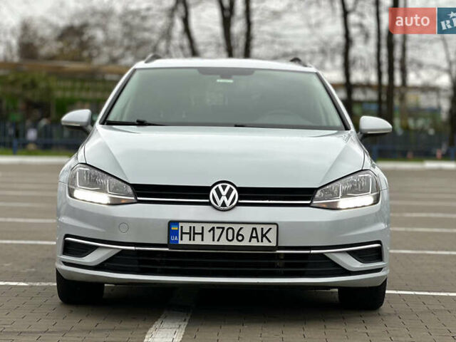 Серый Фольксваген Гольф, объемом двигателя 1.8 л и пробегом 100 тыс. км за 12700 $, фото 17 на Automoto.ua