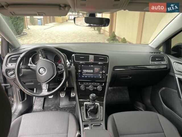 Сірий Фольксваген Гольф, об'ємом двигуна 1.97 л та пробігом 304 тис. км за 12700 $, фото 25 на Automoto.ua