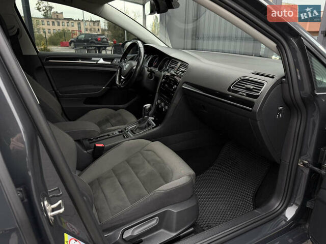 Серый Фольксваген Гольф, объемом двигателя 1.97 л и пробегом 330 тыс. км за 14000 $, фото 14 на Automoto.ua