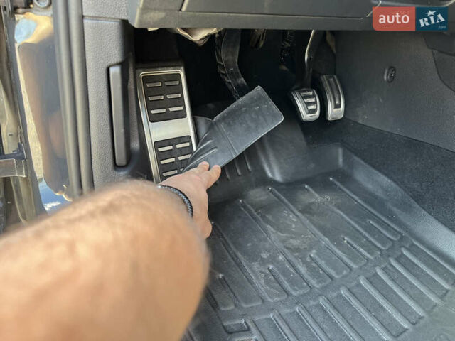 Сірий Фольксваген Гольф, об'ємом двигуна 1.6 л та пробігом 210 тис. км за 13400 $, фото 32 на Automoto.ua