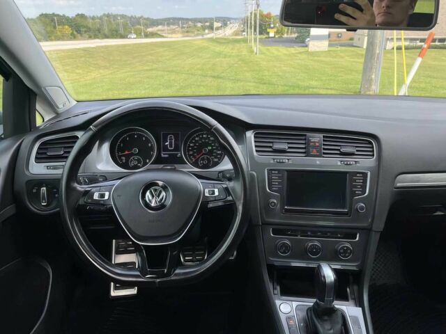 Серый Фольксваген Гольф, объемом двигателя 1.8 л и пробегом 50 тыс. км за 8000 $, фото 14 на Automoto.ua