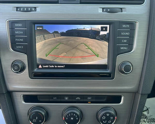 Серый Фольксваген Гольф, объемом двигателя 1.8 л и пробегом 105 тыс. км за 12800 $, фото 16 на Automoto.ua