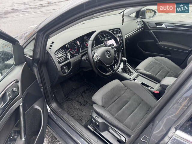 Сірий Фольксваген Гольф, об'ємом двигуна 1.97 л та пробігом 267 тис. км за 14000 $, фото 3 на Automoto.ua