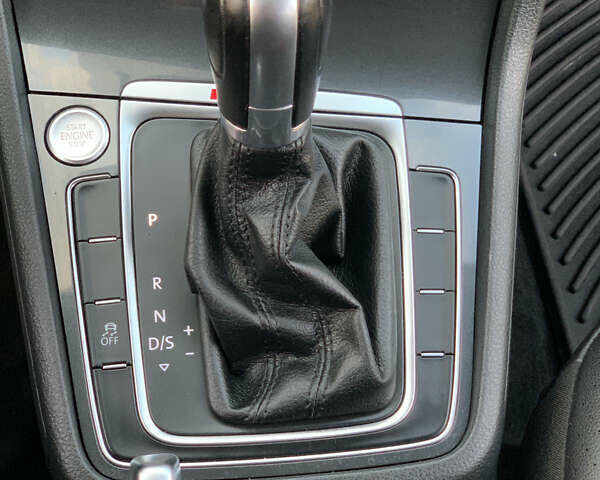 Серый Фольксваген Гольф, объемом двигателя 1.8 л и пробегом 108 тыс. км за 12800 $, фото 16 на Automoto.ua