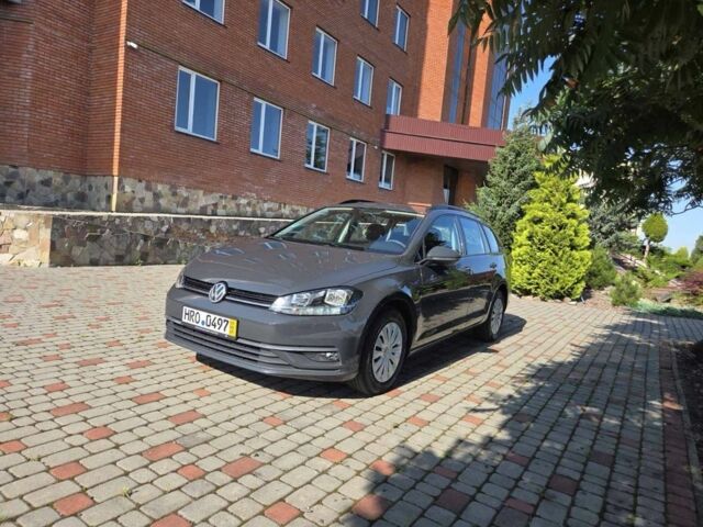 Серый Фольксваген Гольф, объемом двигателя 1.6 л и пробегом 239 тыс. км за 11900 $, фото 1 на Automoto.ua