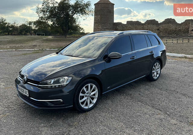 Серый Фольксваген Гольф, объемом двигателя 1.6 л и пробегом 299 тыс. км за 13000 $, фото 9 на Automoto.ua