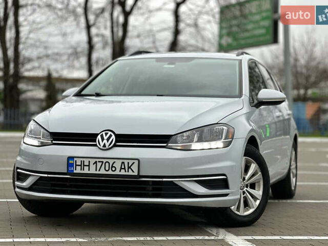 Серый Фольксваген Гольф, объемом двигателя 1.8 л и пробегом 100 тыс. км за 12700 $, фото 1 на Automoto.ua
