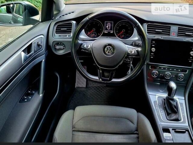 Серый Фольксваген Гольф, объемом двигателя 1.6 л и пробегом 368 тыс. км за 14300 $, фото 21 на Automoto.ua