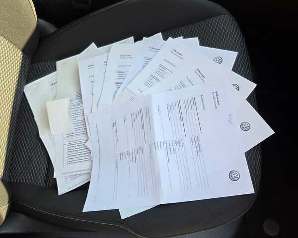 Серый Фольксваген Гольф, объемом двигателя 1.6 л и пробегом 238 тыс. км за 11200 $, фото 40 на Automoto.ua