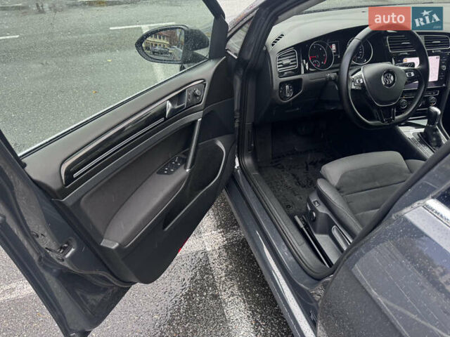 Сірий Фольксваген Гольф, об'ємом двигуна 1.97 л та пробігом 267 тис. км за 14000 $, фото 5 на Automoto.ua